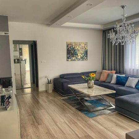Modern 2 Bed House Near Bratislava With Parking Apartment Rovinka ภายนอก รูปภาพ